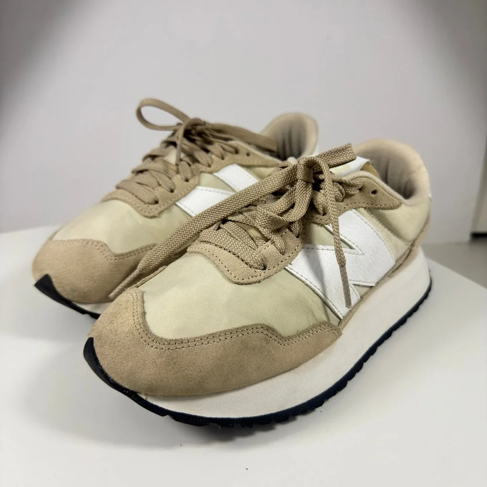 New Balance 237 Sneakers Womens 7 Moonbeam Beige Suede Low Top WS237YB